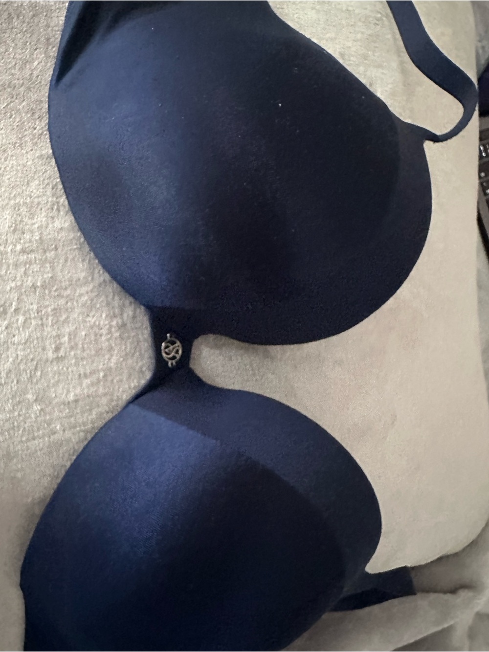 Victoria's Secret Navy Molded T-Shirt Bra